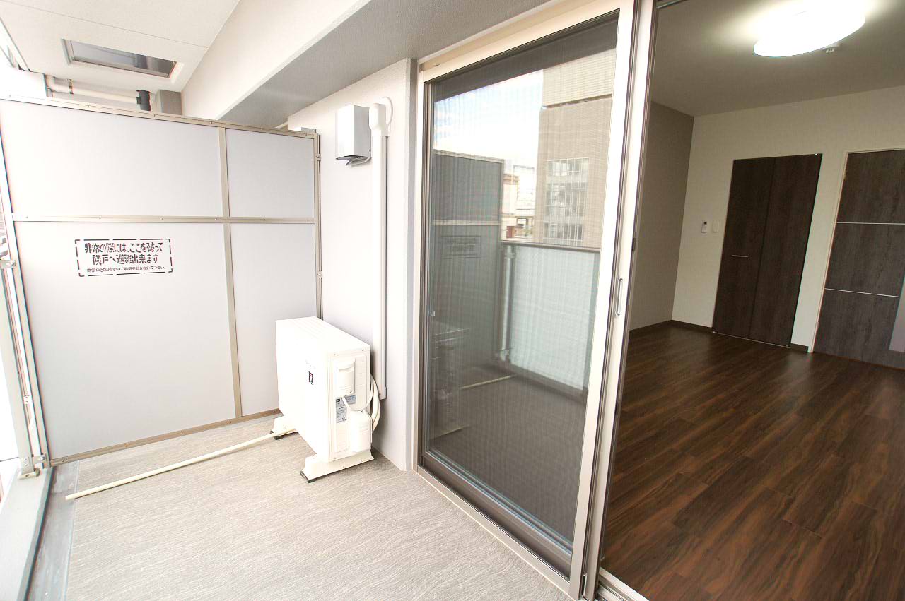 shining布施離宮_02_バルコニー