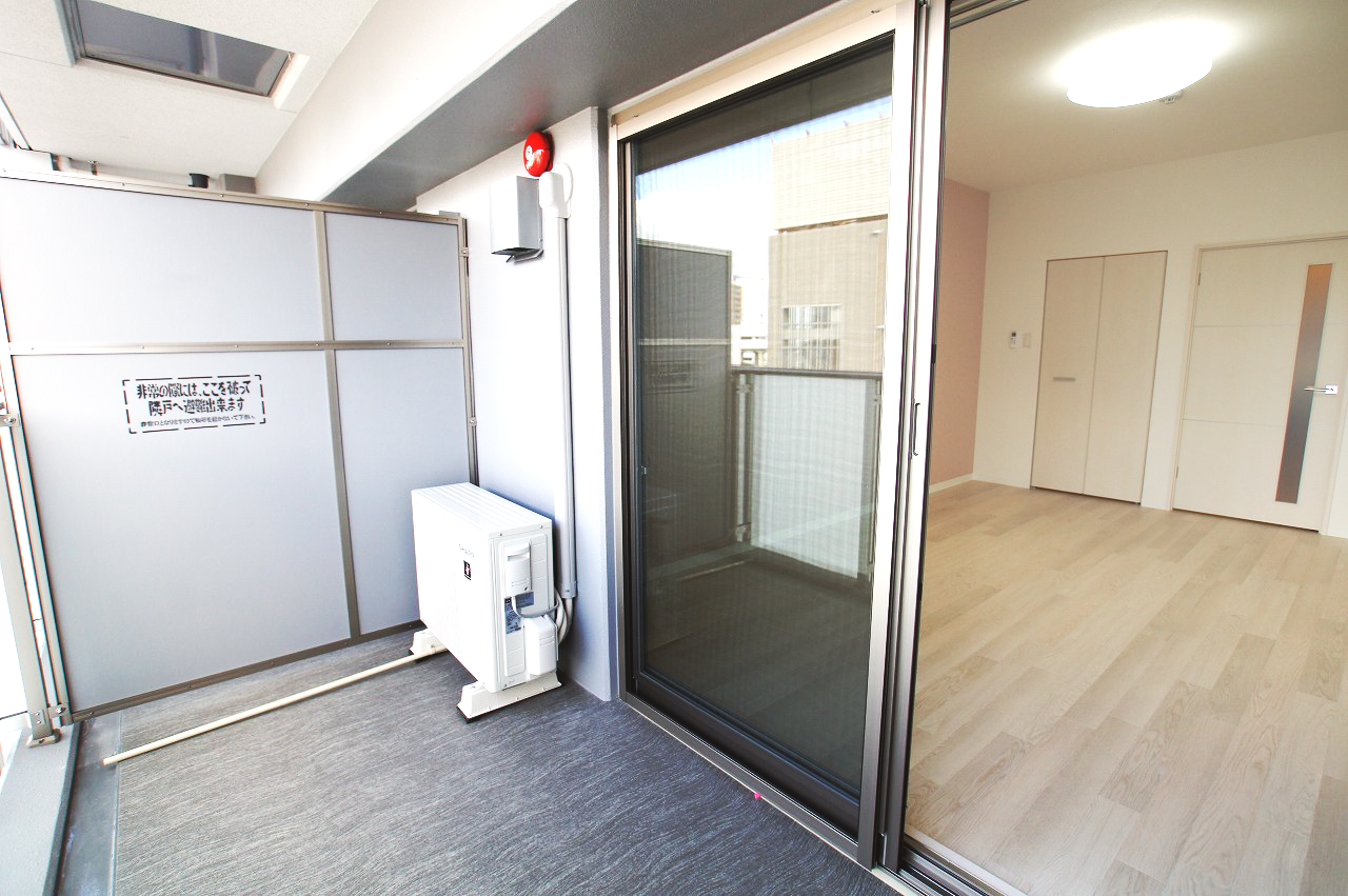 shining布施離宮_03_バルコニー