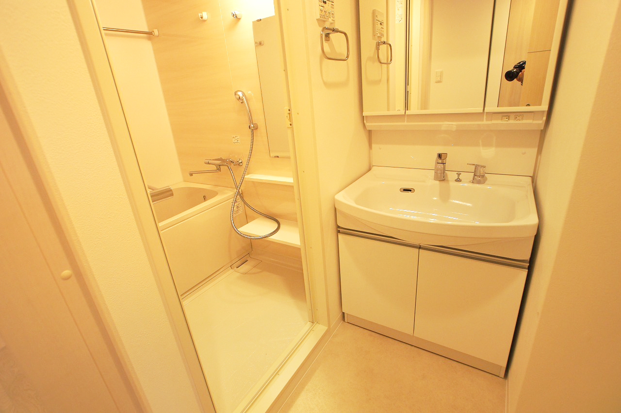 shining布施離宮_04_脱衣室